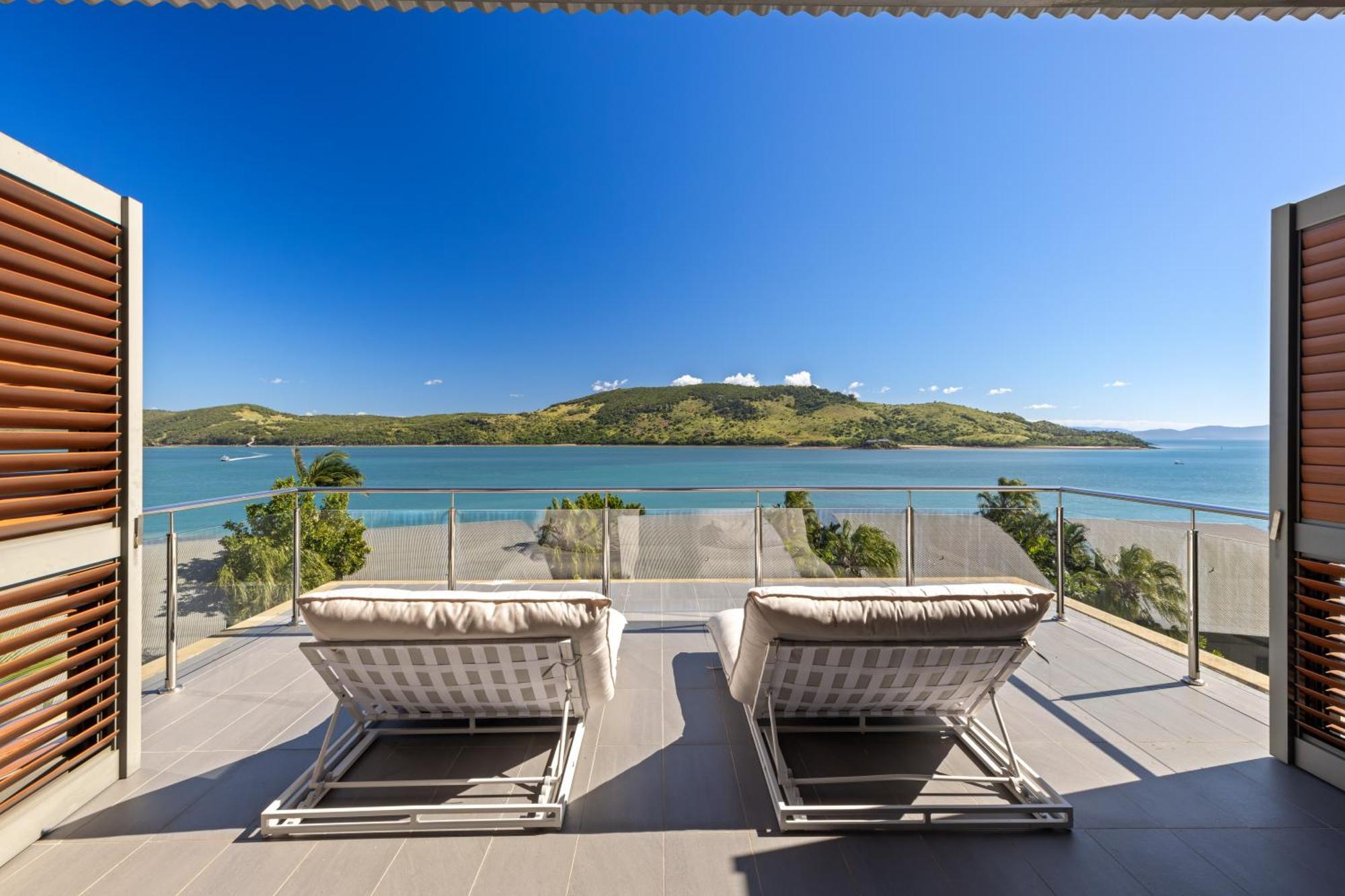 Yacht Club Villas On Hamilton Island By Hiha Exterior photo