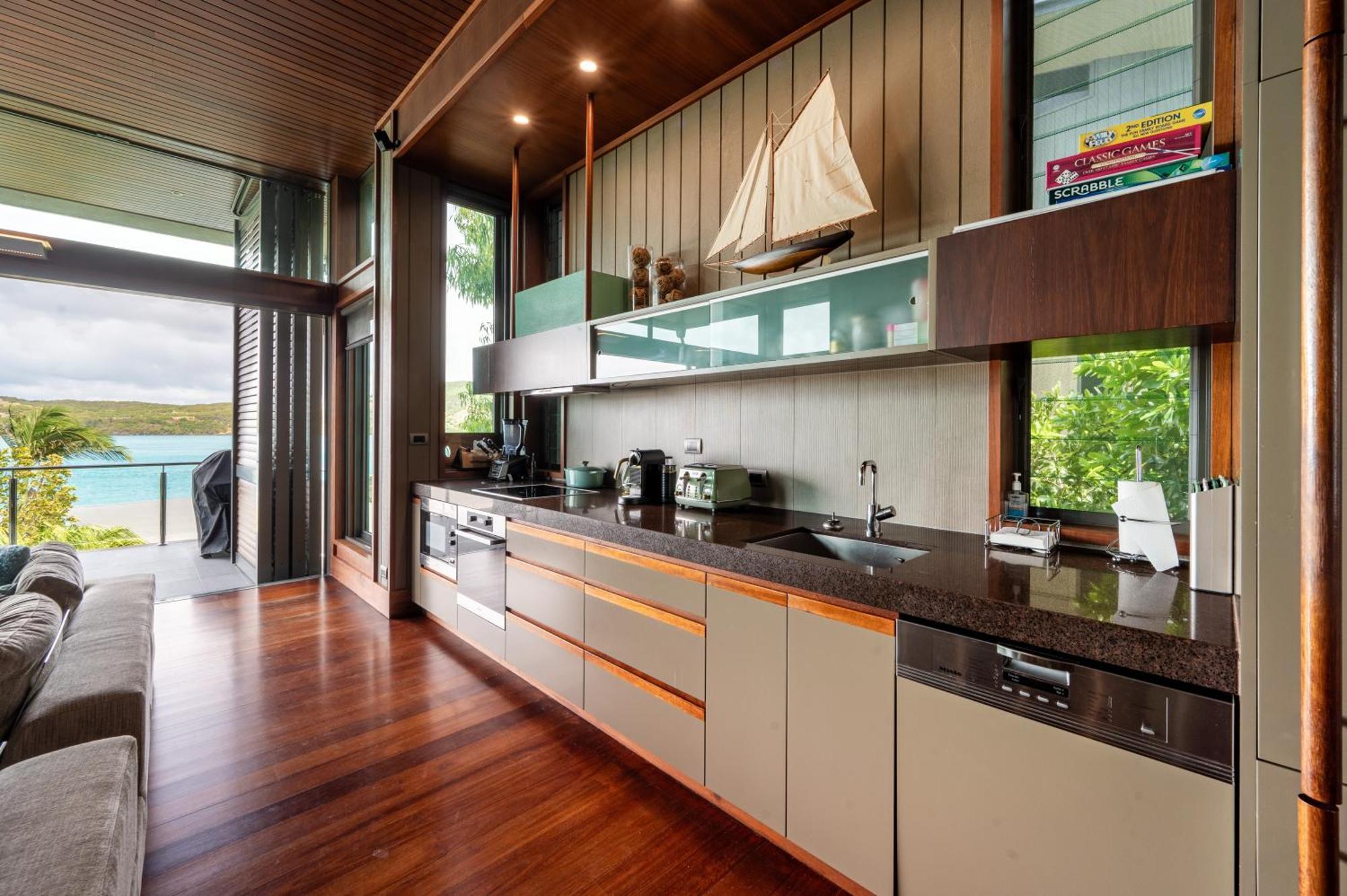 Yacht Club Villas On Hamilton Island By Hiha Exterior photo