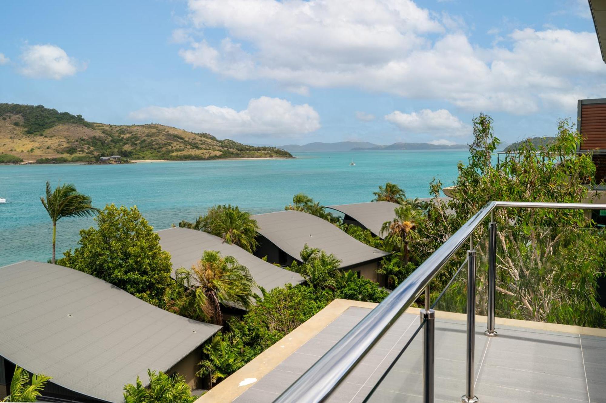 Yacht Club Villas On Hamilton Island By Hiha Exterior photo