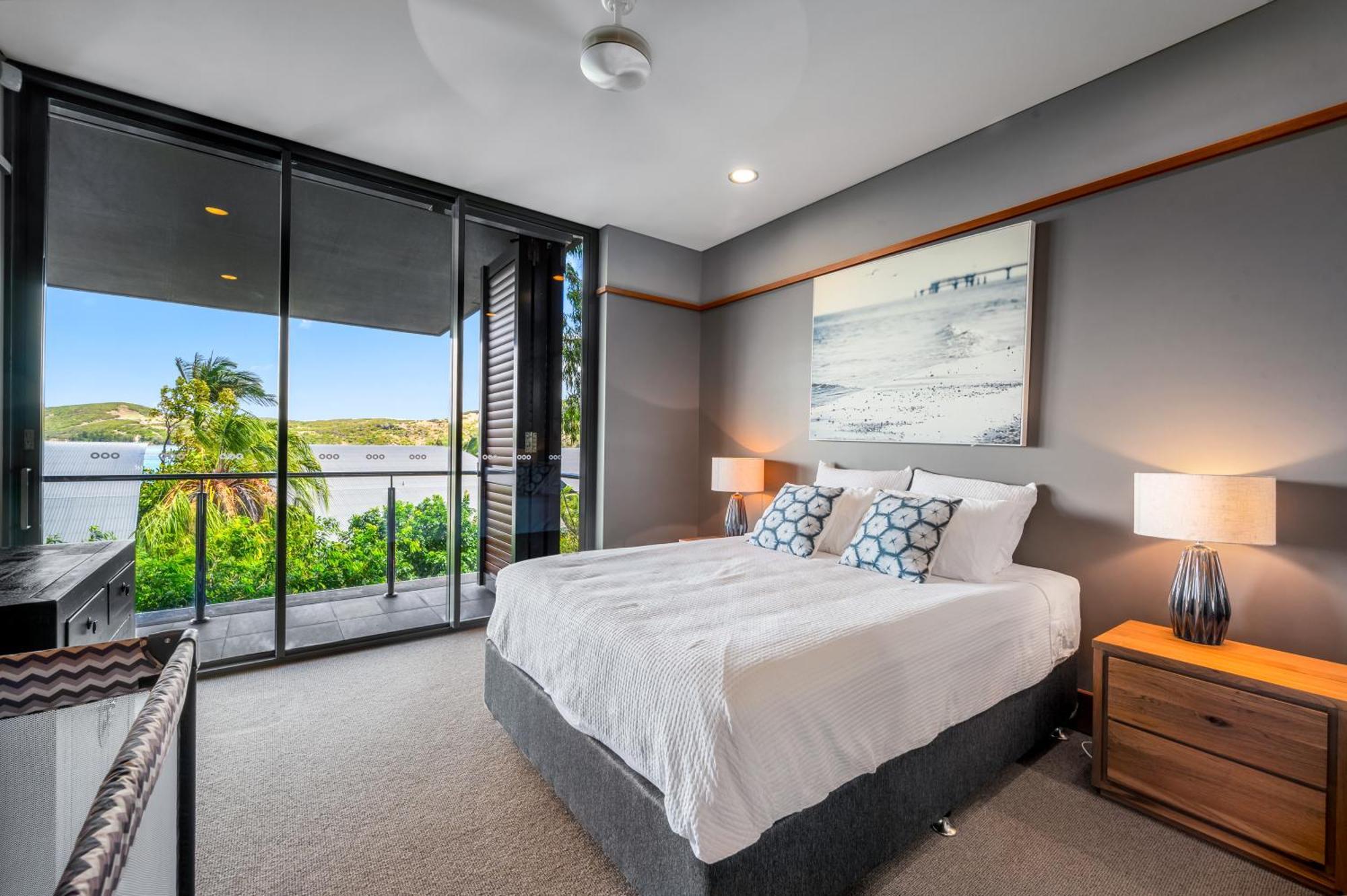 Yacht Club Villas On Hamilton Island By Hiha Exterior photo