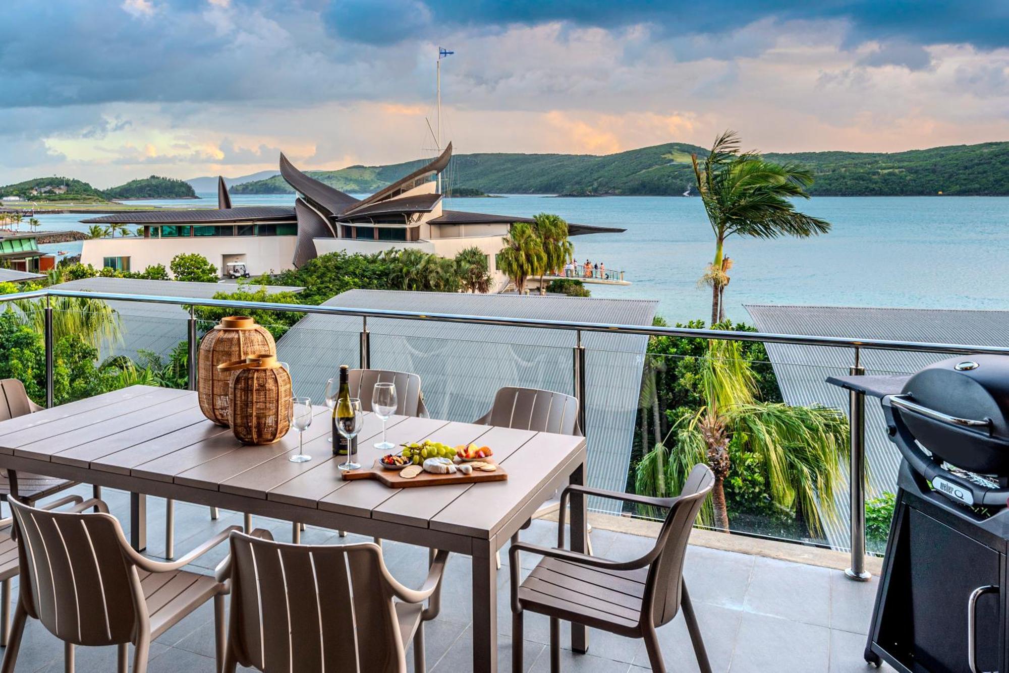Yacht Club Villas On Hamilton Island By Hiha Exterior photo